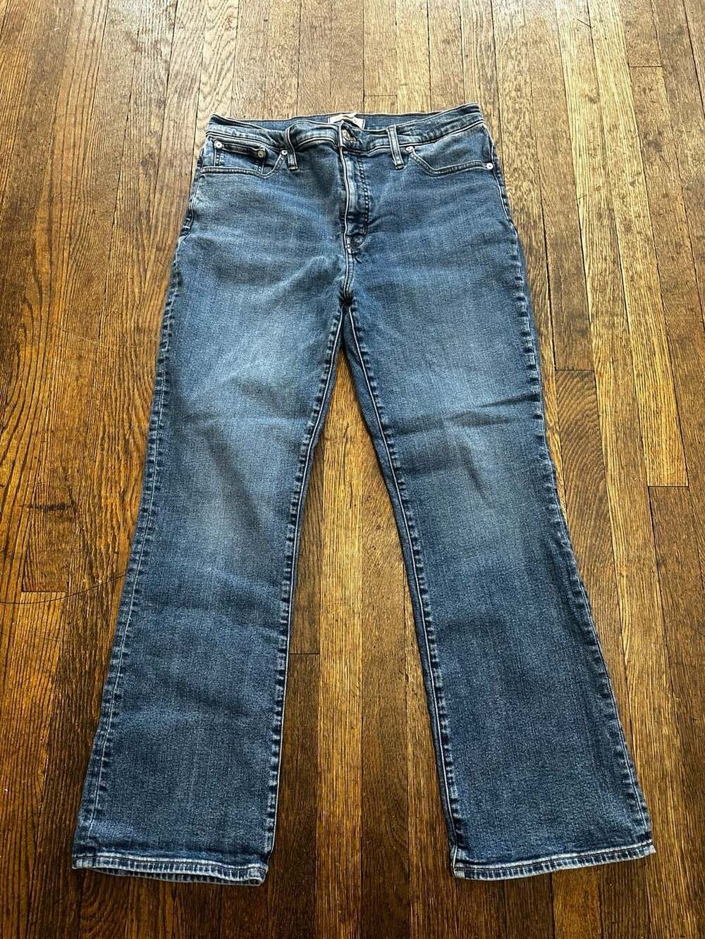 Madewell Mid-Rise Kick Out Jeans Size 31T